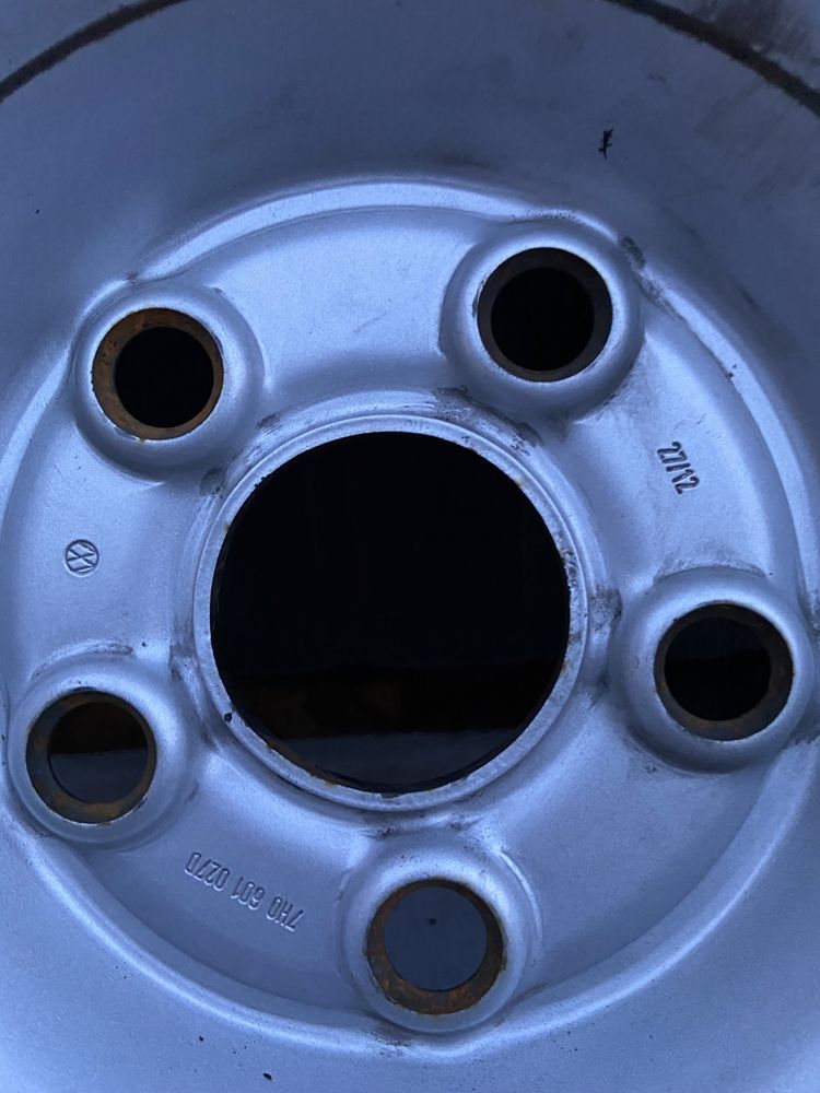 4 felgi 5x120  Volkswagen T5 205/65 R16 C