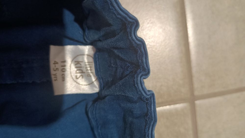 Spodnie chłopięce wizytowe, bawełniane, rozm. 110