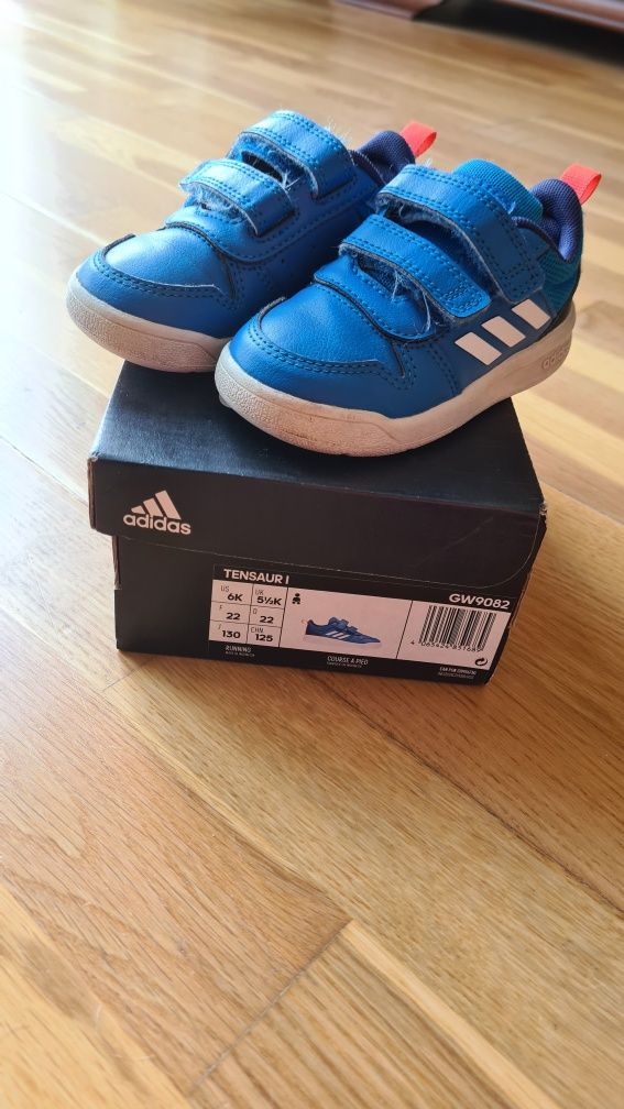 Buty adidas rozmiar 22