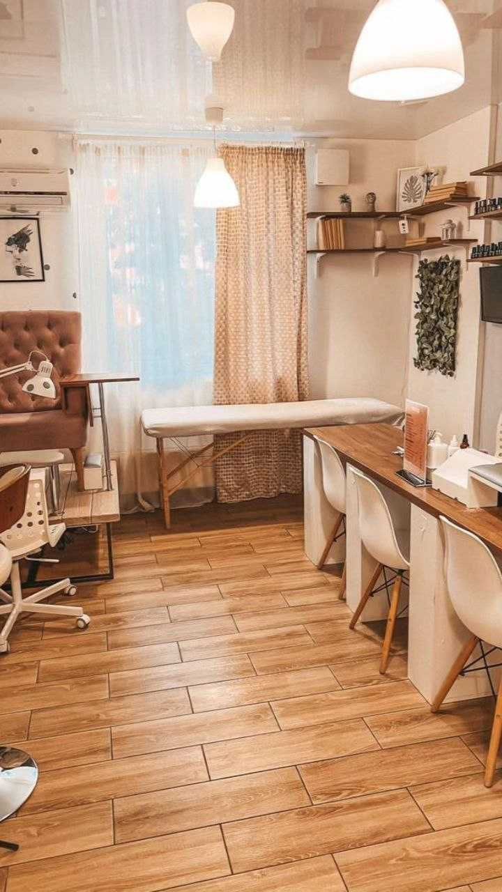 Продам готовий бізнес: Студія краси Hand House