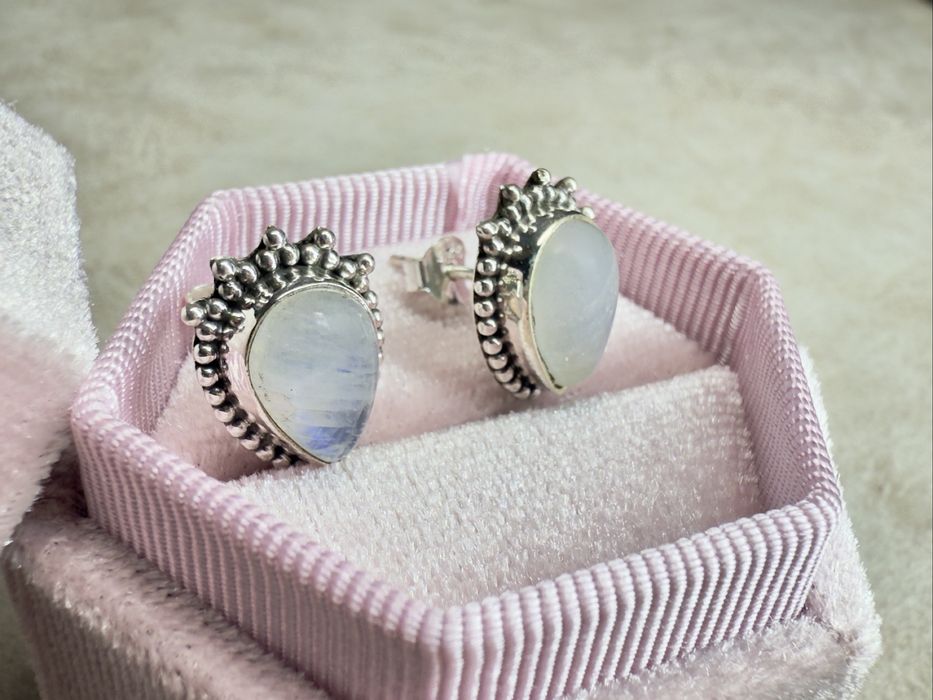 Срібні пусети 925-ї проби з місячним каменем