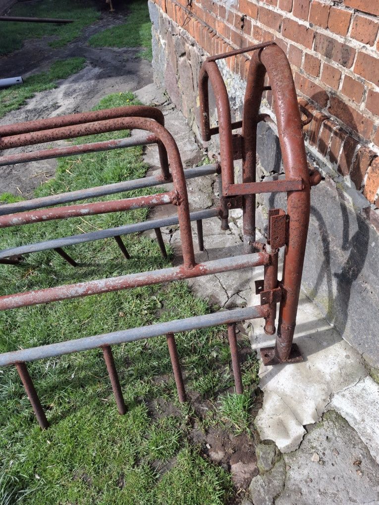 Jarzma porodowe, Kojce porodowe