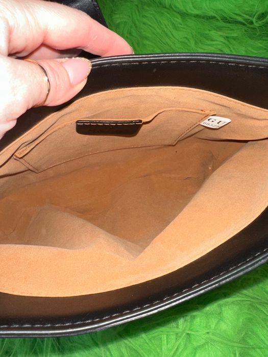 Сумка на плече / через плече