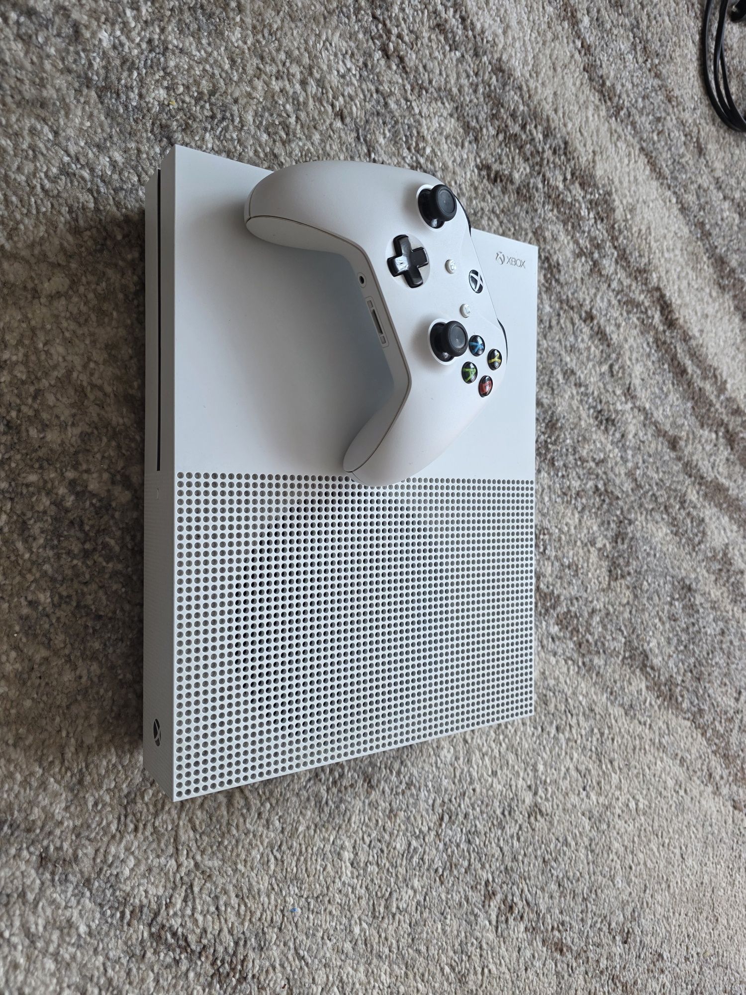 Xbox One S 1Tb + Minecraft