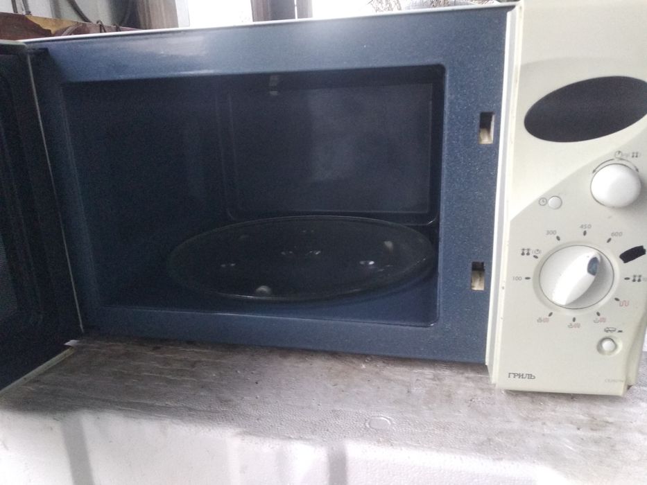 Мікрохвильова піч