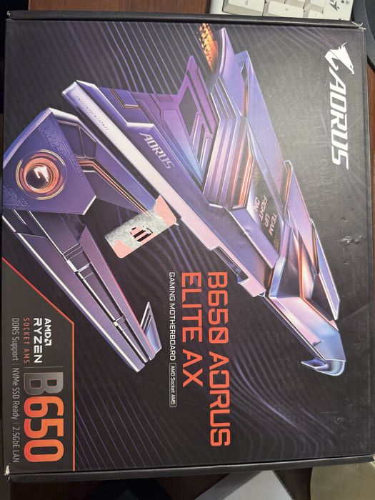 Материнська плата amd b650 aorus elite ax