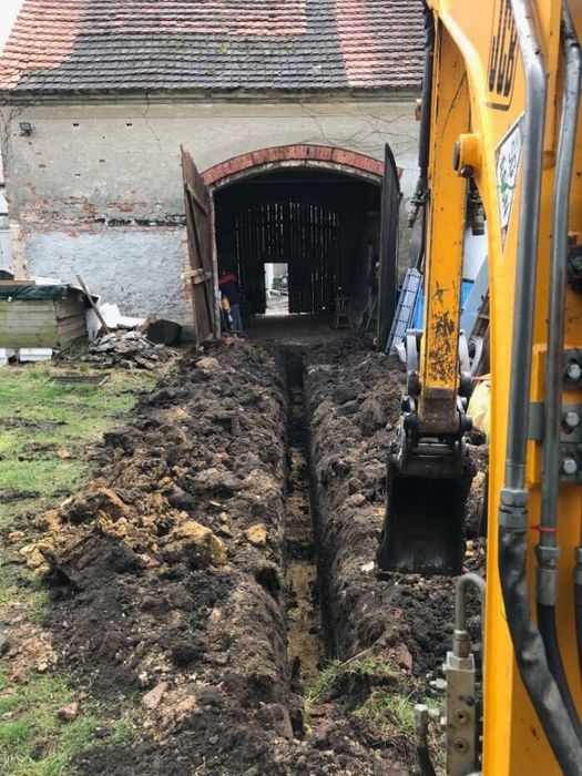 Usługi Minikoparka 3t -Iveco -> WIERTNICA Kraków Wieliczka Niepołomice