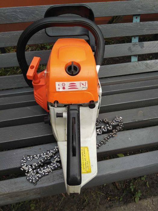 Piła spalinowa ,łańcuchowa ,motorowa +łańcuch nowy i szarpak