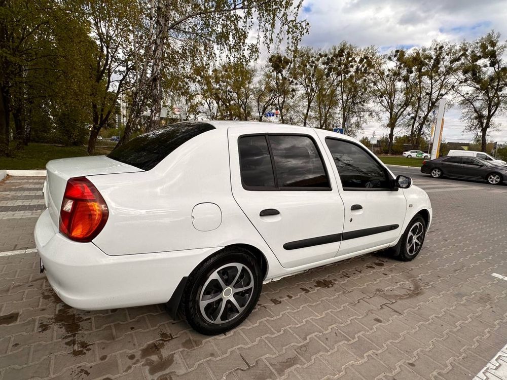 Renault Clio Symbol  1.4 газ/бензин 2007