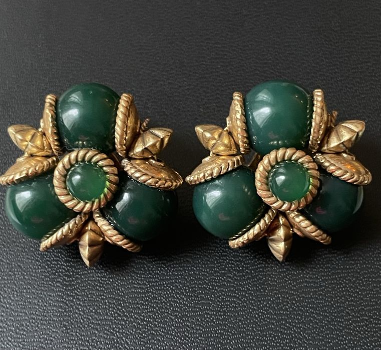 Сережки - пуссети в стилі Linda Levinson