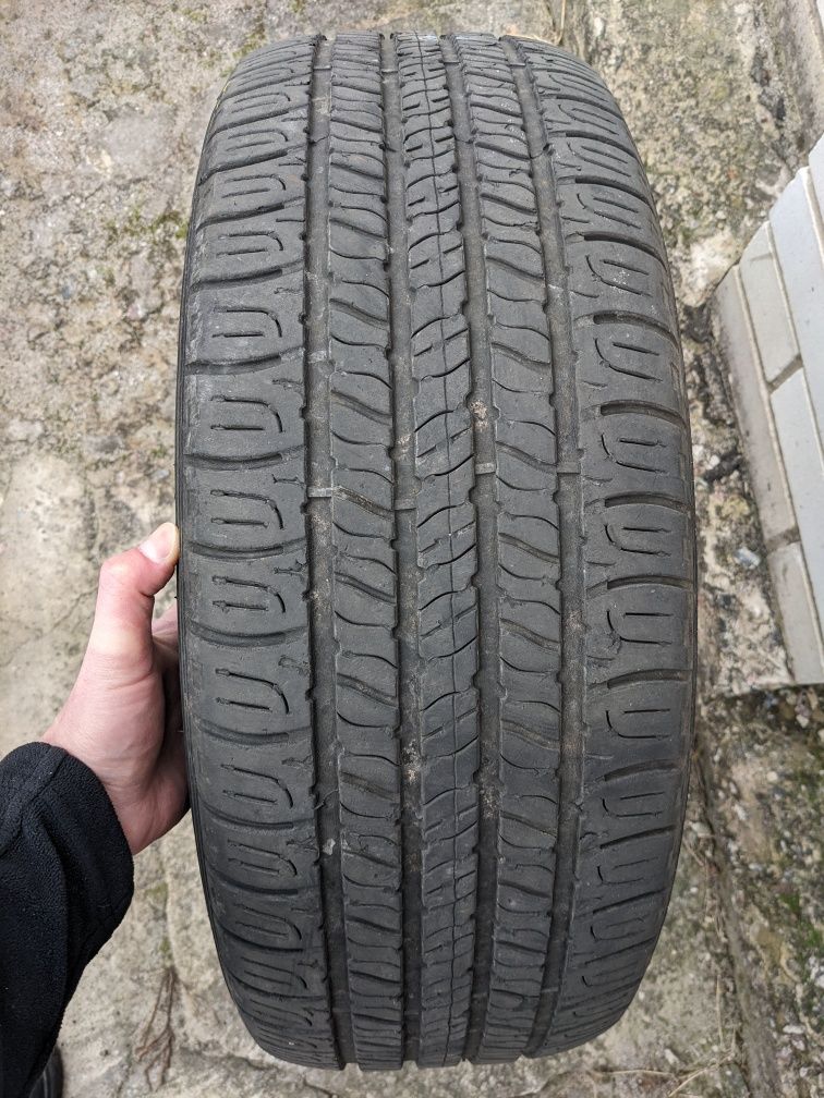 215/55 17 літо Goodyear Assurance