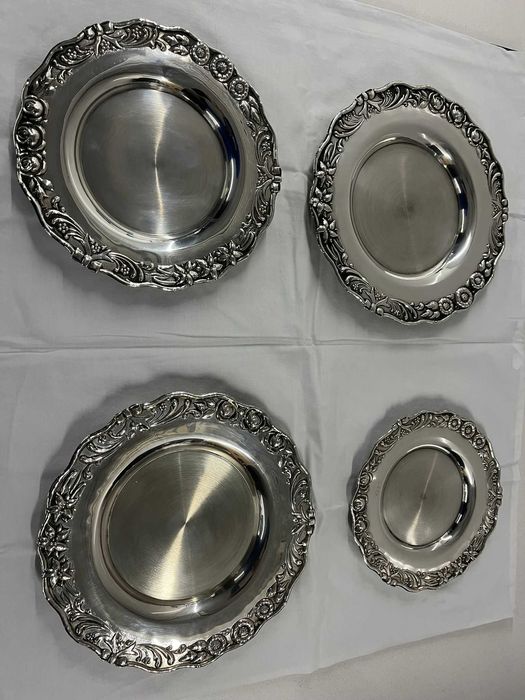 Salvas conjunto de 4 unidades com o total de 459gr