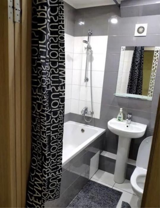 Здам квартиру в центрі подобово