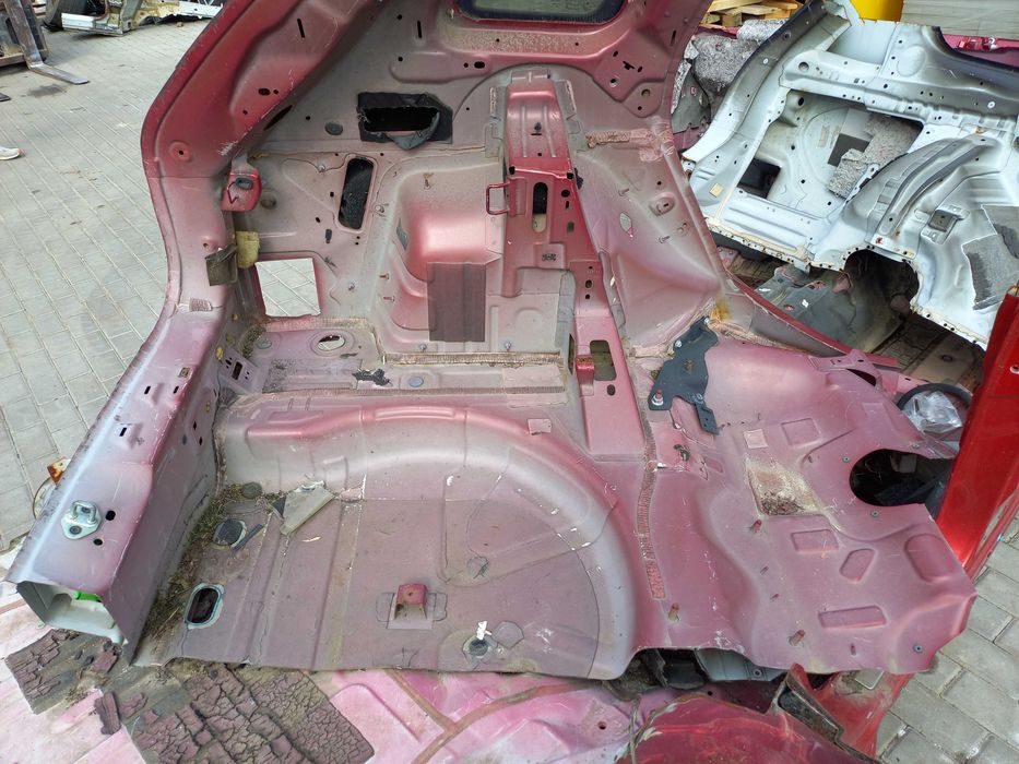 Четверть задня ліва Jeep Cherokee KL 14-18