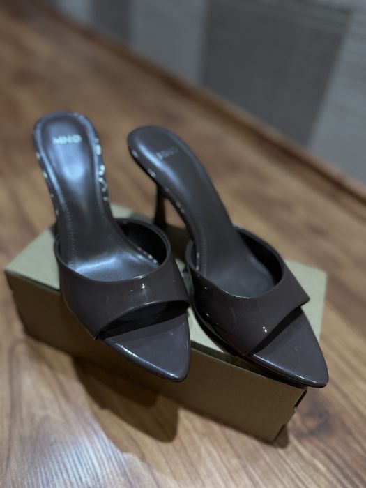 Мюлі на підборах Mango