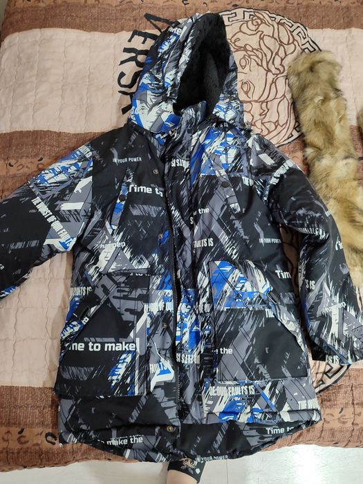 Зимова курточка на хлопчика 10-12 років