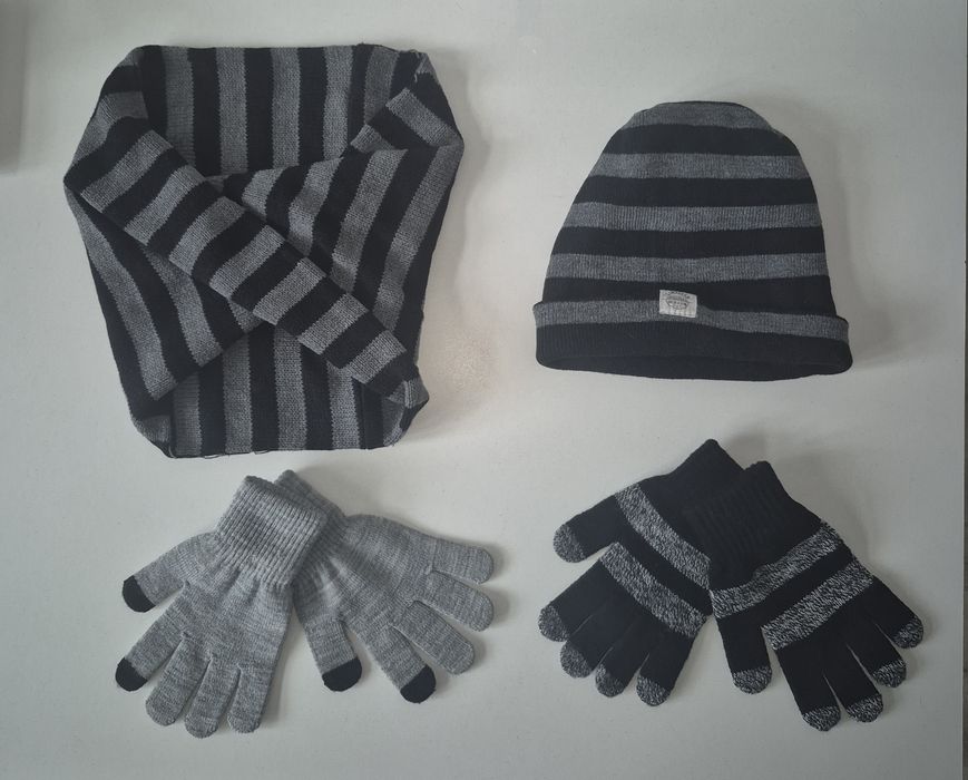 Zestaw czapka, komin, rękawiczki