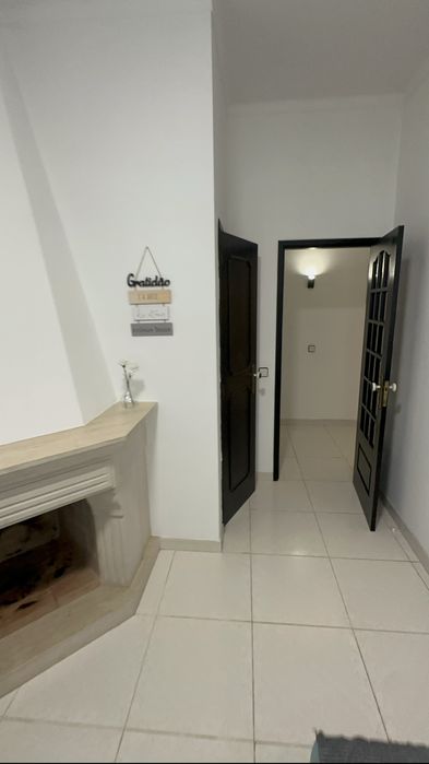 Quarto 2 camas casal+solteiro 5 min. estação de Entroncamento