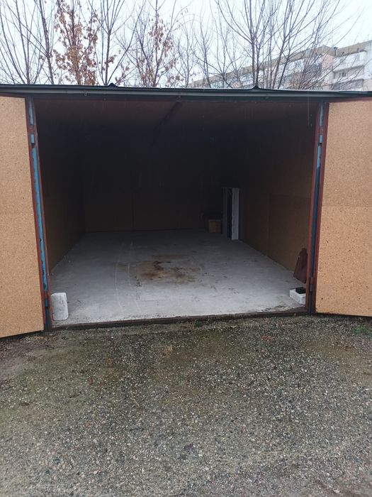 Гараж металлический утеплённый. Борисполь, Р-н  ТРЦ Аэромол, Экомаркет