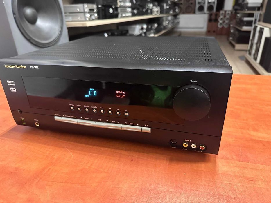 Amplituner Harman Kardon 1550