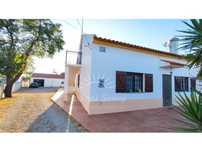 Terreno Urbano com Moradia T2 + 2