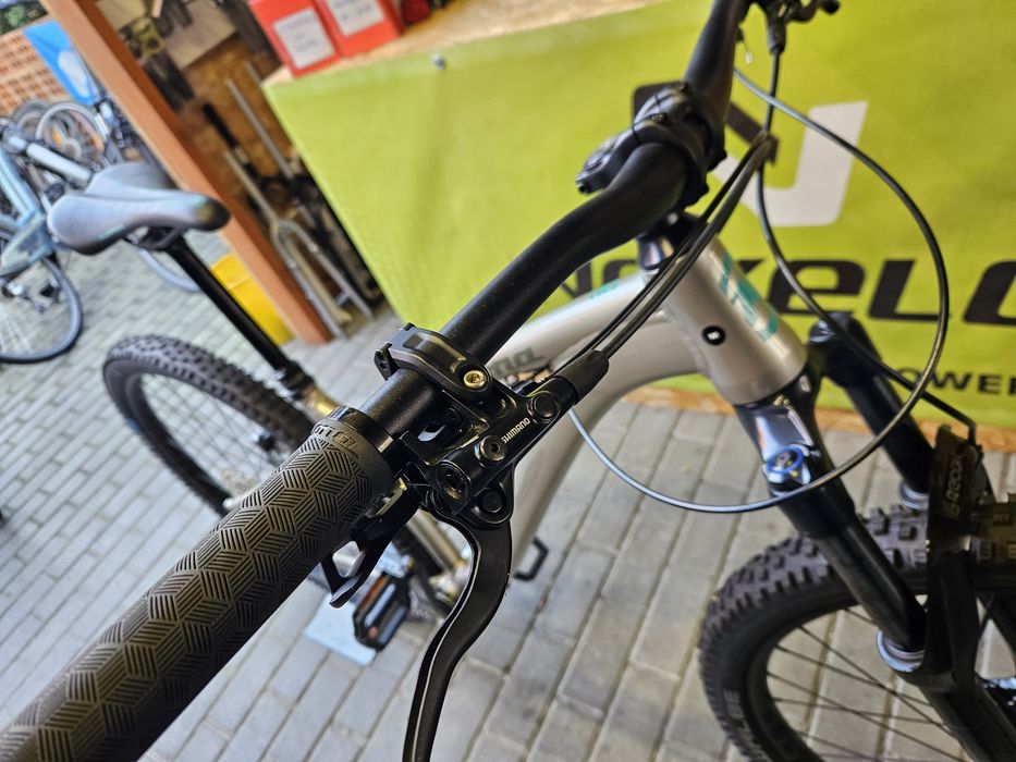 KONA HONZO hardtail rockshox recon deore