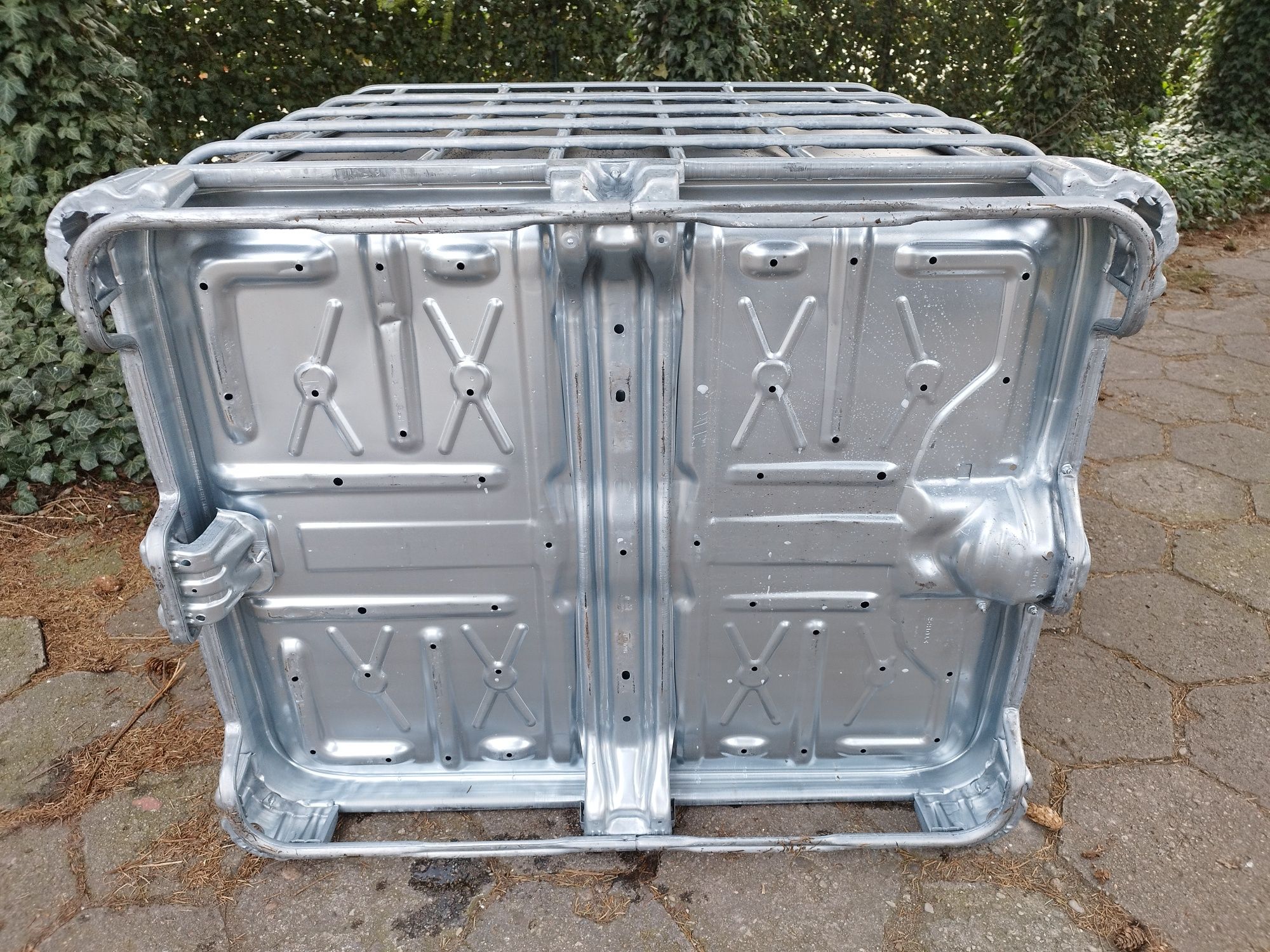 CZYSTY Zbiornik 1000l IBC czarny UV mauser mauzer baniak na wodę