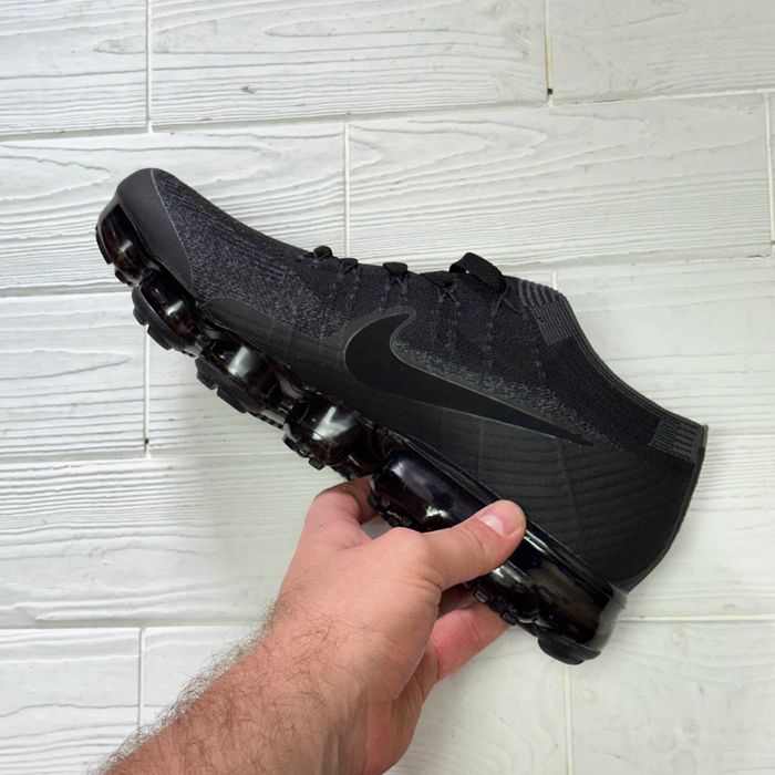 Чоловічі кросівки nike vapormax