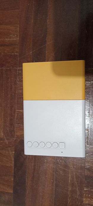 Mini projetor novo