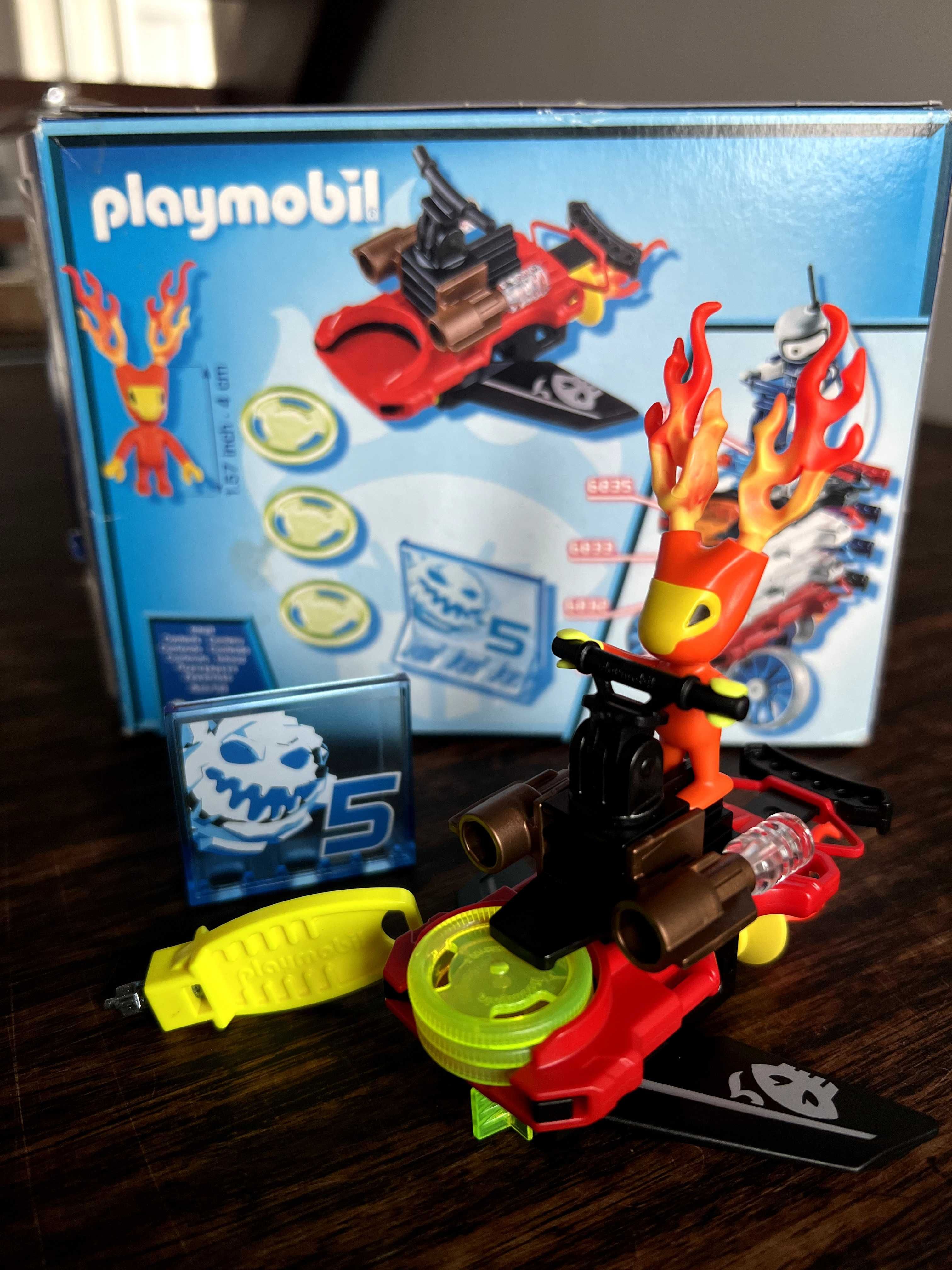 PLAYMOBIL 6834 : Sparky with Disc Shooter