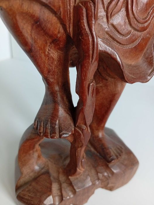 Статуэтка Ли Тегуай, самшит - покровитель врачей - 943г., h38см.