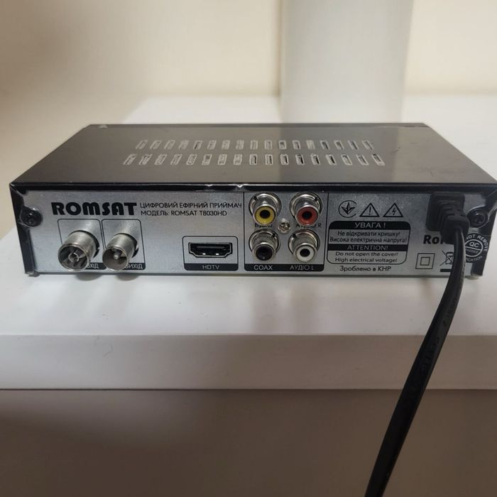 Цифровий ефірний приймач Romsat T8030HD