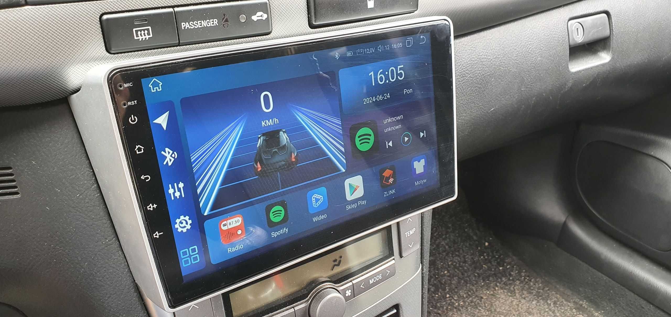 Radio samochodowe 9 cali Android 8gb RAM 128gb ROM Avensis T25