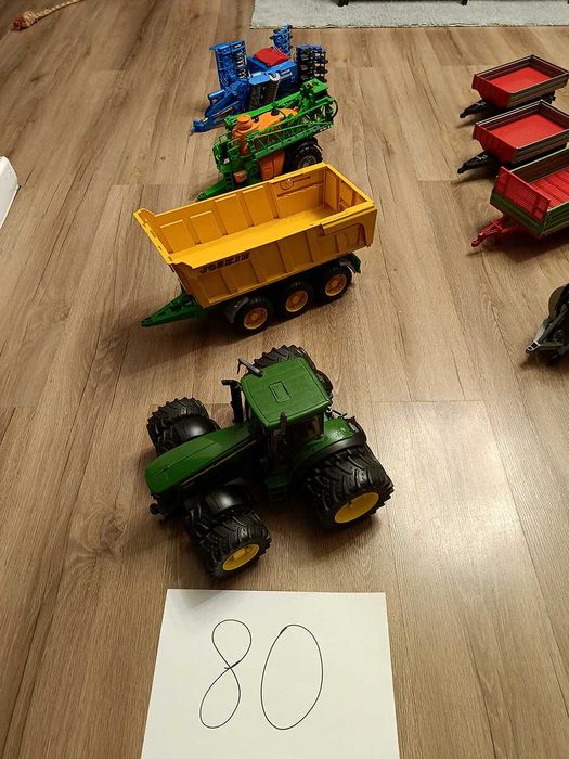 Zabawki BRUDER - zestaw - farma - Traktor, przyczepa, maszyny