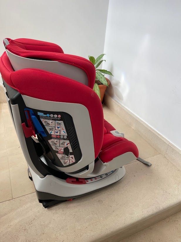 Cadeira de bebé Isofix CHICCO Seat Up Grupo 0+/1/2 (nova, pouco uso)