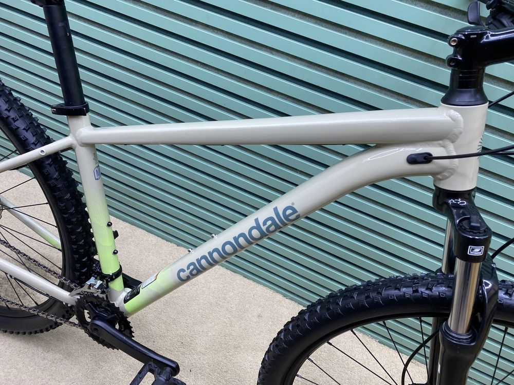 Гірський МТВ М 29 Cannondale Trail Eight 2023 SR Suntour XCE 28 100mm