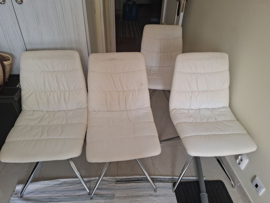 4 cadeiras pele sintética branca