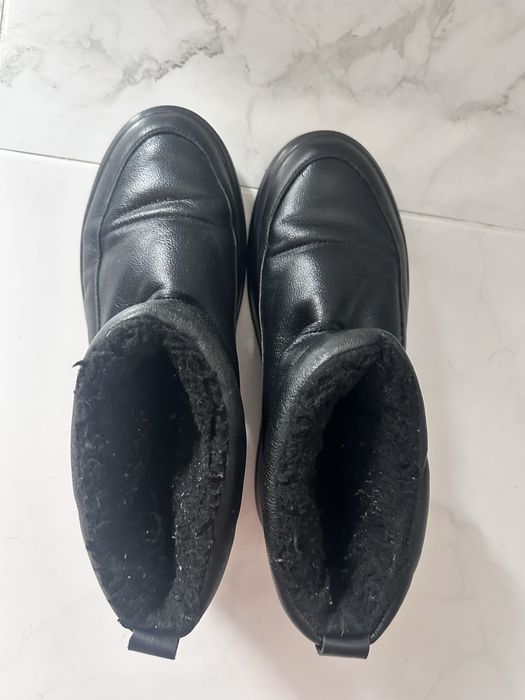 Шкіряні угги з натуральної шкіри та хутром