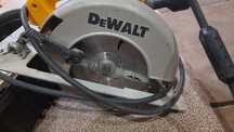 DEWALT 120 V  Дісковая пила