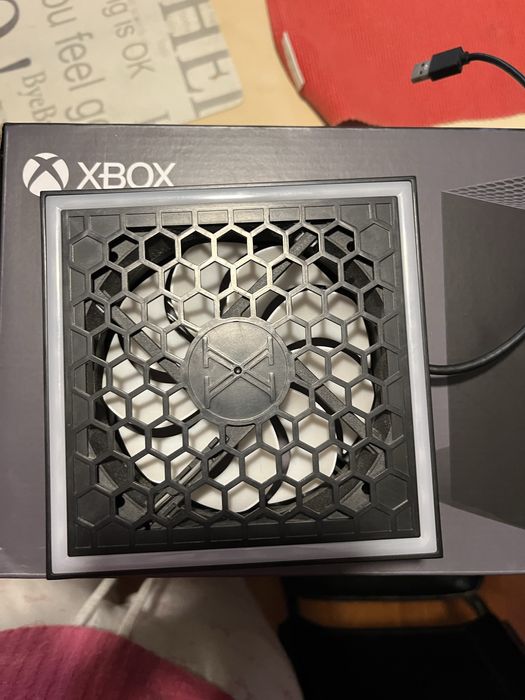 Xbox series X com jogos 1 comando