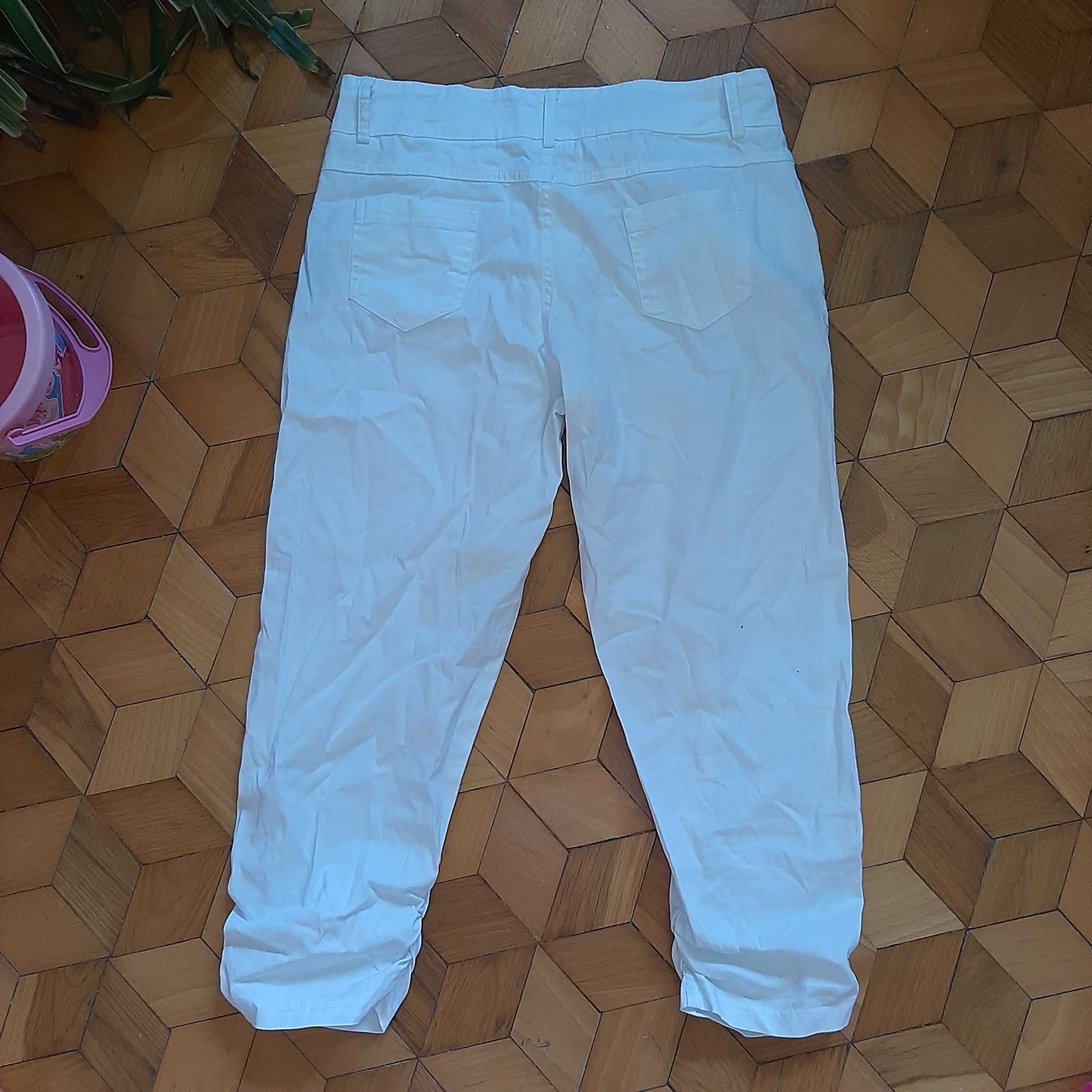 Nowe Białe letnie dopasowane spodnie 3/4 spodenki rybaczki dziewczęce