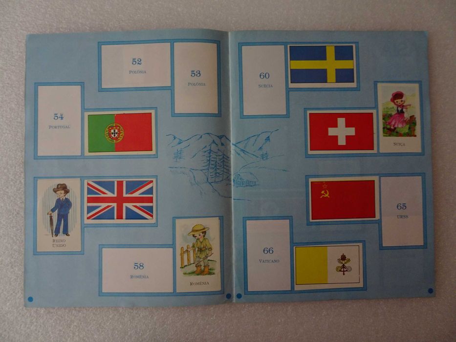 Caderneta de cromos Volta ao Mundo - Distri Editora - Tem 86 cromos