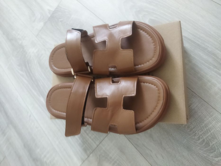 Шльопки, тапки. Шкіра 40 розмір.