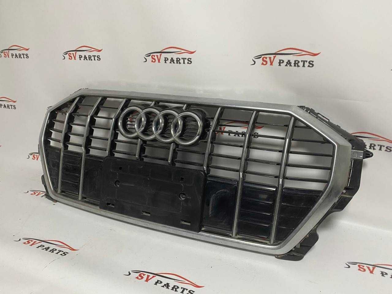 Решітка радіатора Audi Q3