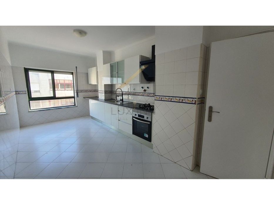 T2 Renovado em Paio Pires
