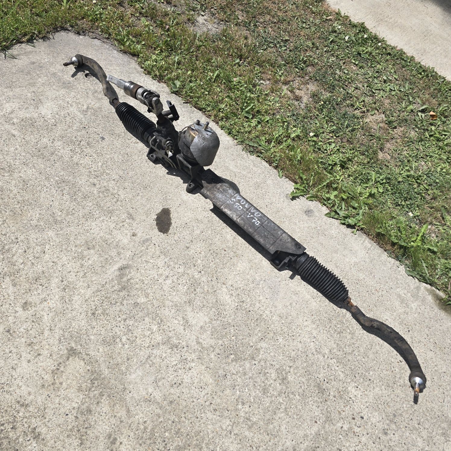 Рульова рейка Volvo S60  V70 P8684268
