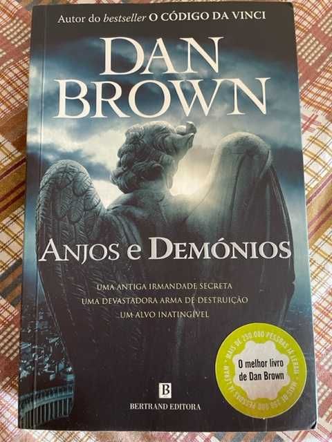 Anjos e Demónios - Dan Brown