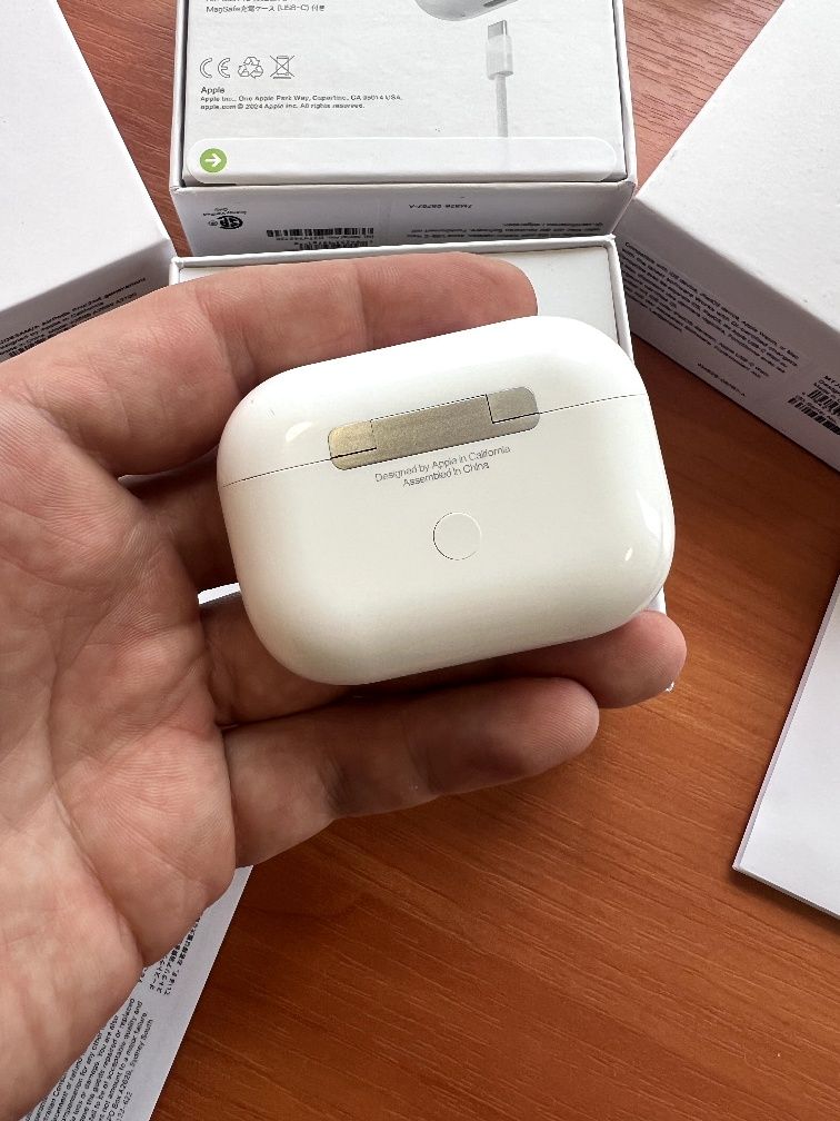 Airpods pro 2, шумоподавління,чіп airoha lux якість є опт і дроп
