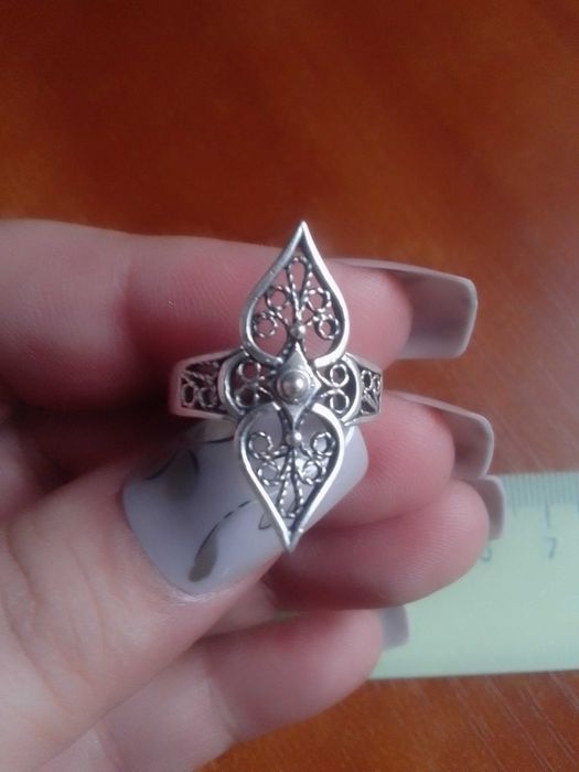 Продам срібну каблучку