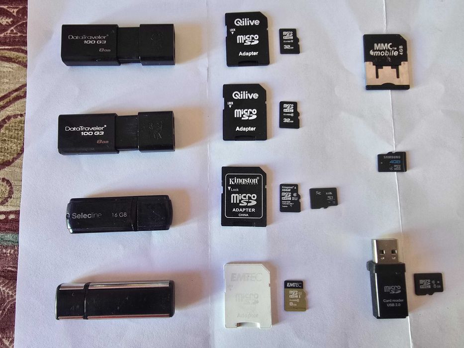 Cartões de memoria e pens Usb Usadas Como novas